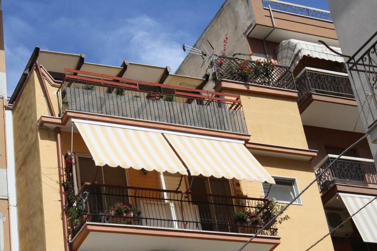 Casa-B&B Bouganville Attico 85 Mq Barletta Exterior foto