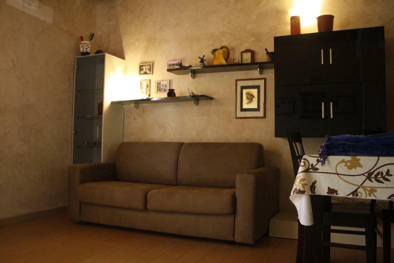 Casa-B&B Bouganville Attico 85 Mq Barletta Exterior foto